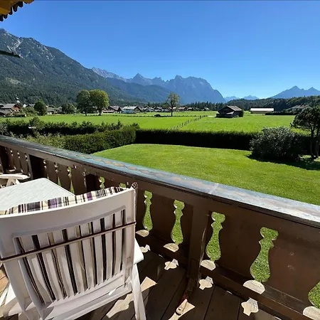 Alpinum Apartment